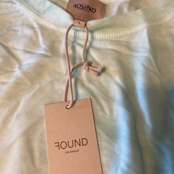 Found Los Angeles Women’s Sweatshirt. - Picture 5 of 7